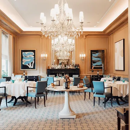 Szálloda Four Seasons Des Bergues 5*