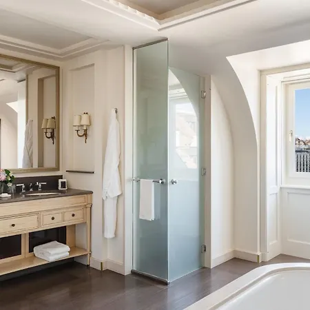 Four Seasons Des Bergues Szálloda 5*