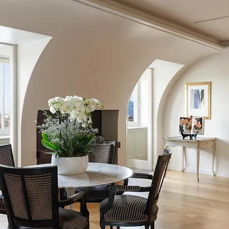 Four Seasons Des Bergues Szálloda 5*